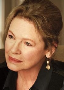 Dianne Wiest
as Dr. Gina Toll