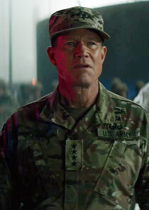 Dylan Walsh
as Samuel Lane