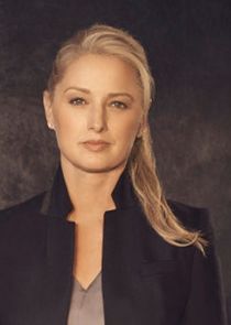 Katherine LaNasa
as Sally