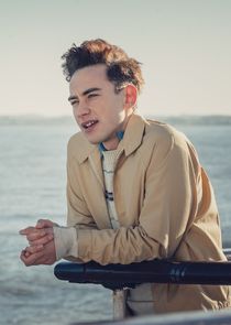 Olly Alexander
as Ritchie Tozer