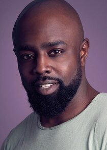 Michael Balogun
as Harry Summers