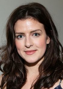 Aisling Loftus
as Sandy Waters