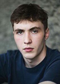 Oliver Huntingdon
as Ryan Bottomley