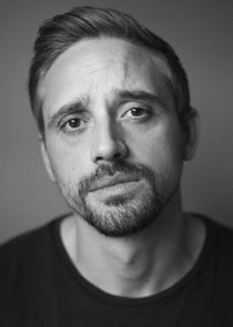 Perry Fitzpatrick
as Rory Sparrow