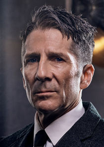 Leland Orser
as Peter Sullivan