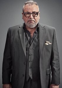 Ray Winstone
as Cam Green