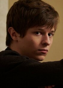 Graham Verchere
as Keith Grant