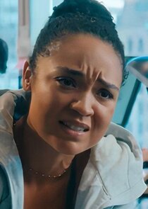 Aisha Dee
as Chanelle