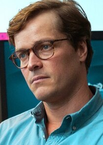 Richard Davies
as Sean