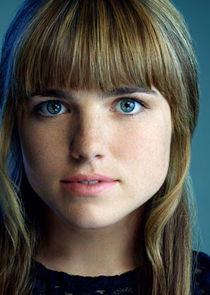 Jacqueline Byers
as Nora Bryce