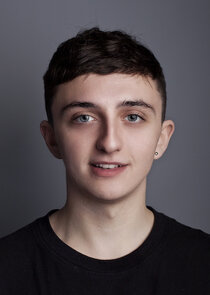 Levi O'Sullivan
as Eamon Bailey