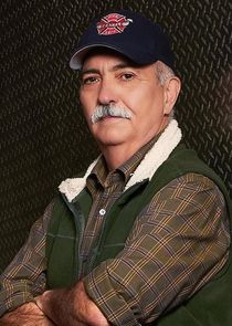 Miguel Sandoval
as Captain Pruitt Herrera