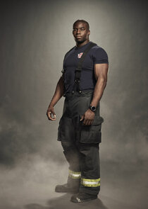 Okieriete Onaodowan
as Dean Miller