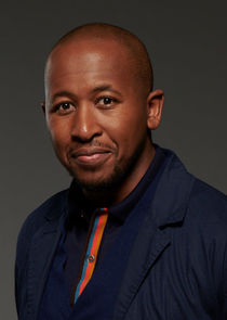 Nyasha Hatendi
as Smithers