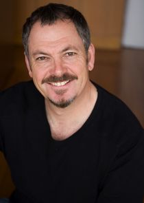 Peter Elliott
as Harry Grayson