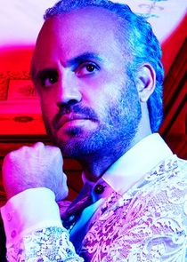 Édgar Ramírez
as Gianni Versace