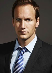 Patrick Wilson
as Dr. Michael Holt