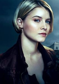 Sarah Jones
as Detective Rebecca Madsen
