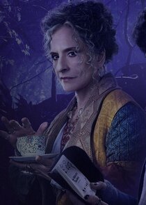 Patti LuPone
as Lilia Calderu