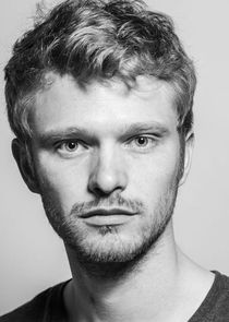 Alexander Owen
as Jake Morris