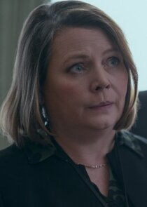 Joanna Scanlan
as Amanda Thirsk