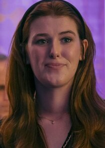 Honor Swinton Byrne
as Princess Beatrice