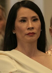 Lucy Liu
as Joyce Newman