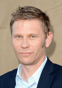 Mark Pellegrino
as Virgil Poe