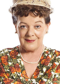 Deborah Kennedy
as Doris Collins