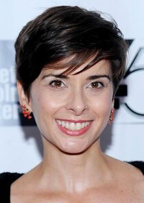 Jeanine Serralles
as Detective Elena Camacho