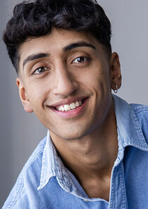 Dylan Thuraisingham
as Detective Ethan Remy