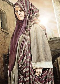 Janet Suzman
as Safia