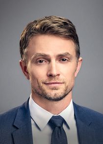 Wilson Bethel
as Mark Callan