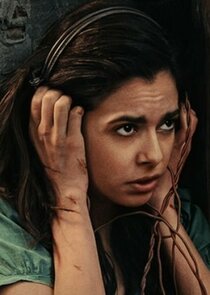 Aria Mia Loberti
as Marie-Laure LeBlanc