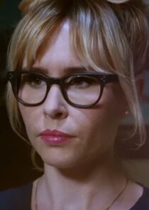 Andrée Vermeulen
as Dr. Monica Scholls