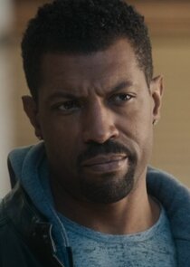 Deon Cole
as Danny Tanner