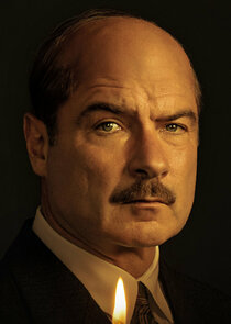 Liev Schreiber
as Otto Frank