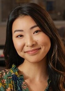 Ami Park
as Yuna Park