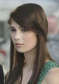 Katelyn Pippy
as Emmalin Holden