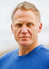 Terry Serpico
as Frank Sherwood