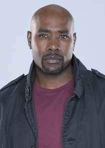Morris Chestnut
as Ryan Nichols