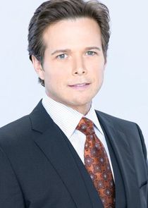 Scott Wolf
as Chad Decker
