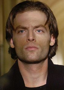 Justin Kirk
as Prior Walter