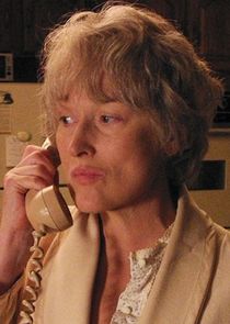 Meryl Streep
as Hannah Pitt