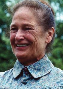 Colleen Dewhurst
as Marilla Cuthbert