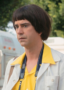 Hamish Linklater
as Rick Krause