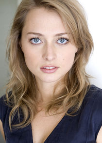 Chelsie Preston Crayford
as Bobbie Arnstein