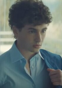 Gabriel LaBelle
as Johnny