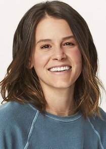 Sosie Bacon
as Mandy