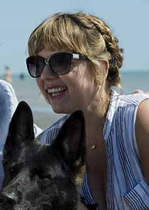 Kerry Godliman
as Lisa Johnson